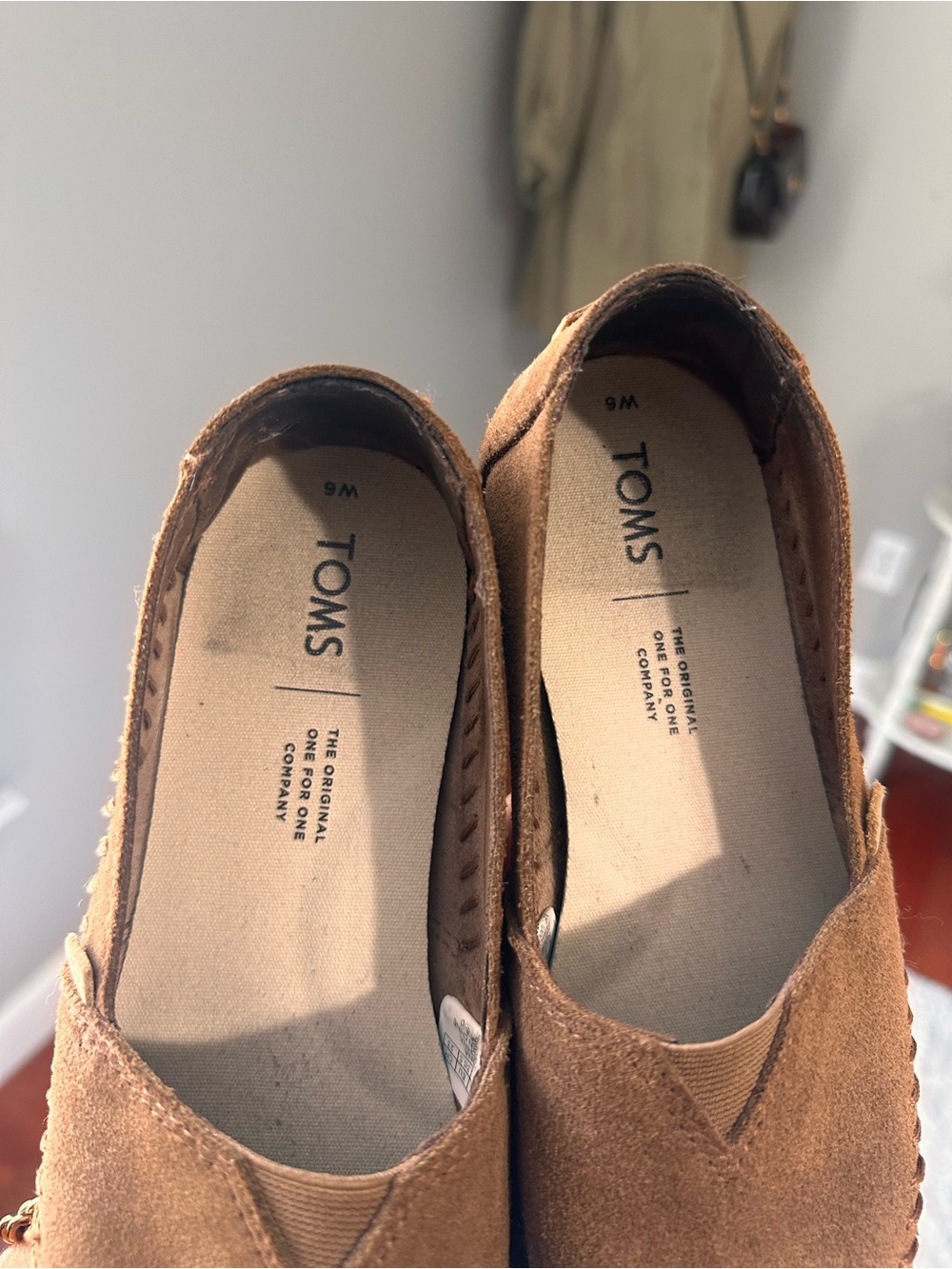 TOMS Brown Suede Comfy Cloud Step Slip-On Loafers in Chestnut Brown - Picture 3 of 7
